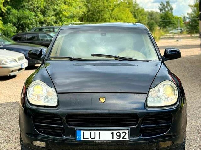 Чорний Порше Cayenne, об'ємом двигуна 3.2 л та пробігом 200 тис. км за 4900 $, фото 1 на Automoto.ua