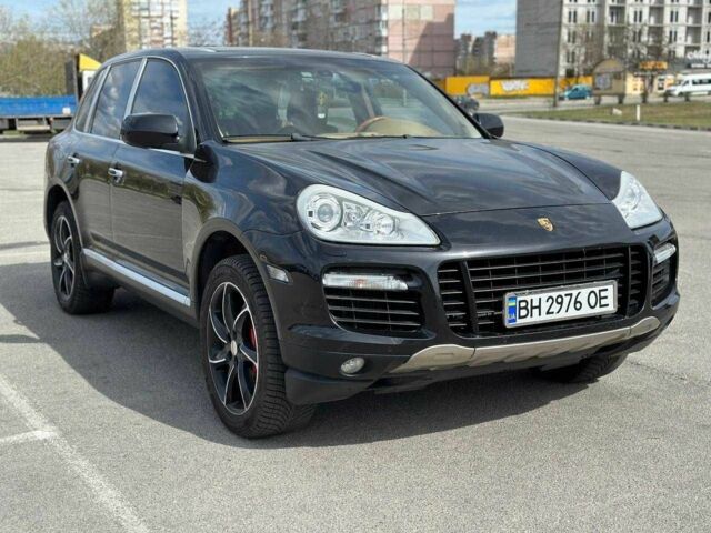 Чорний Порше Cayenne, об'ємом двигуна 0 л та пробігом 117 тис. км за 8699 $, фото 1 на Automoto.ua