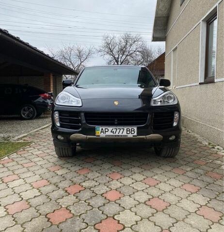 Чорний Порше Cayenne, об'ємом двигуна 4.7 л та пробігом 103 тис. км за 12000 $, фото 1 на Automoto.ua