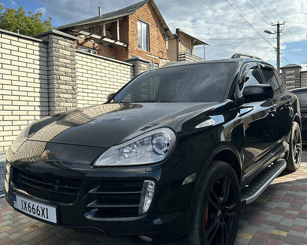 Чорний Порше Cayenne, об'ємом двигуна 4.8 л та пробігом 240 тис. км за 10900 $, фото 1 на Automoto.ua