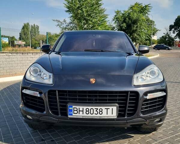 Чорний Порше Cayenne, об'ємом двигуна 4.81 л та пробігом 185 тис. км за 12500 $, фото 1 на Automoto.ua