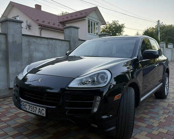 Черный Порше Каен, объемом двигателя 3.6 л и пробегом 140 тыс. км за 10900 $, фото 1 на Automoto.ua