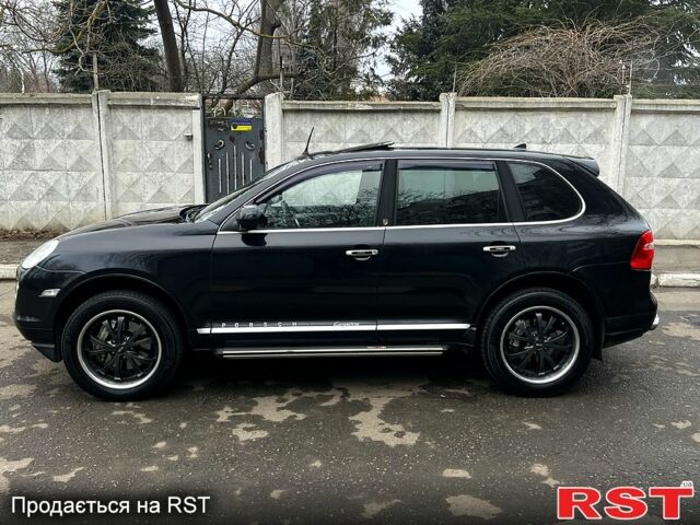 Черный Порше Каен, объемом двигателя 4.8 л и пробегом 214 тыс. км за 12500 $, фото 1 на Automoto.ua
