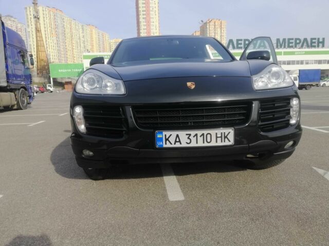 Чорний Порше Cayenne, об'ємом двигуна 4.8 л та пробігом 320 тис. км за 12500 $, фото 1 на Automoto.ua