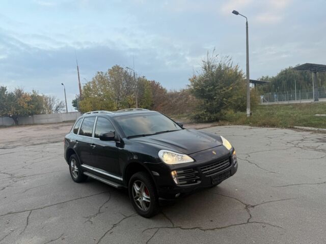 Черный Порше Каен, объемом двигателя 4.8 л и пробегом 200 тыс. км за 4500 $, фото 1 на Automoto.ua