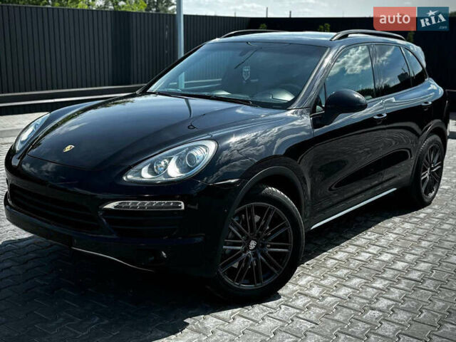 Чорний Порше Cayenne, об'ємом двигуна 4.81 л та пробігом 182 тис. км за 16800 $, фото 1 на Automoto.ua