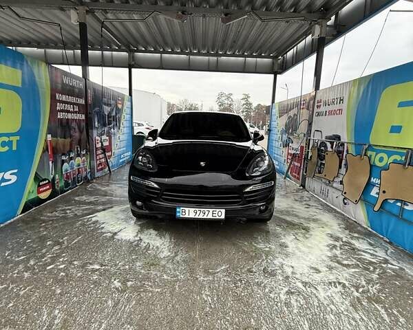 Черный Порше Каен, объемом двигателя 4.81 л и пробегом 200 тыс. км за 16500 $, фото 1 на Automoto.ua