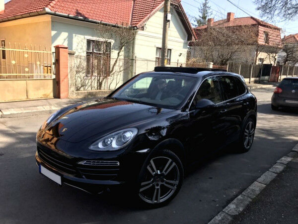 Чорний Порше Cayenne, об'ємом двигуна 3 л та пробігом 194 тис. км за 42000 $, фото 1 на Automoto.ua