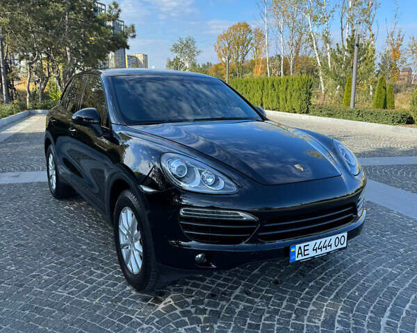 Порше Cayenne 2014 у Дніпро (Дніпропетровську) на Automoto.ua Чорний Порше Cayenne, об'ємом двигуна 3.6 л та пробігом 149 тис. км за 24999 $, фото 1 на Automoto.ua