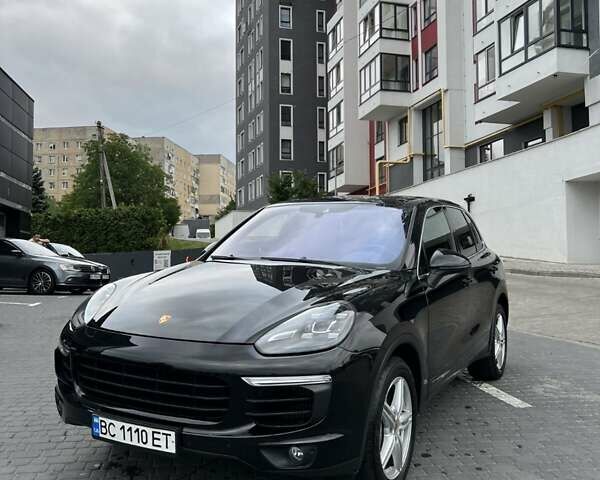 Черный Порше Каен, объемом двигателя 3 л и пробегом 80 тыс. км за 39900 $, фото 1 на Automoto.ua