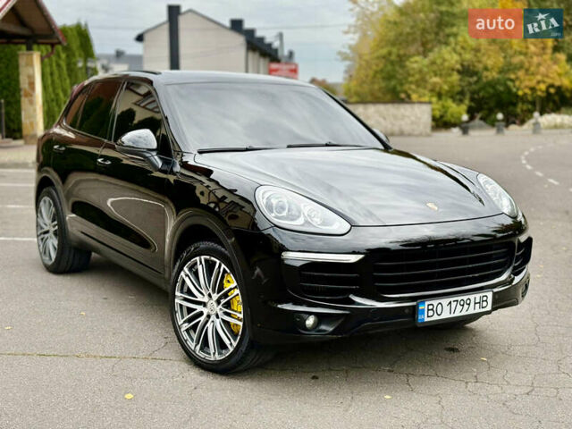 Порше Cayenne 2015 у Тернополі на Automoto.ua Чорний Порше Cayenne, об'ємом двигуна 2.97 л та пробігом 298 тис. км за 29900 $, фото 1 на Automoto.ua