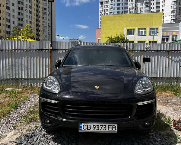 Чорний Порше Cayenne, об'ємом двигуна 2.97 л та пробігом 200 тис. км за 34000 $, фото 1 на Automoto.ua