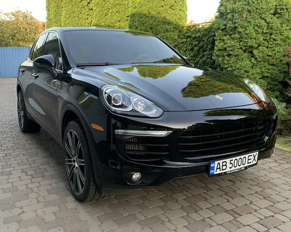 Черный Порше Каен, объемом двигателя 2.97 л и пробегом 194 тыс. км за 31300 $, фото 1 на Automoto.ua