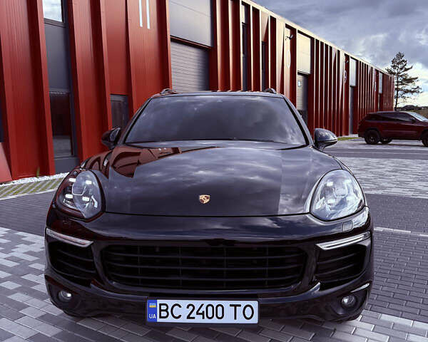 Чорний Порше Cayenne, об'ємом двигуна 3 л та пробігом 155 тис. км за 38000 $, фото 1 на Automoto.ua