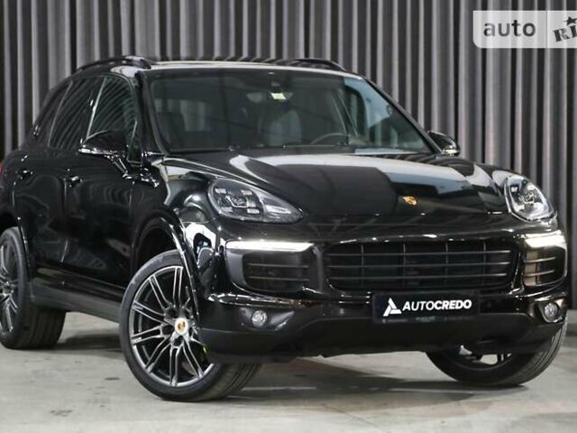 Чорний Порше Cayenne, об'ємом двигуна 3 л та пробігом 72 тис. км за 45900 $, фото 1 на Automoto.ua