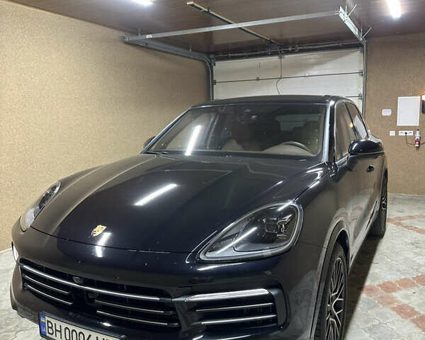 Чорний Порше Cayenne, об'ємом двигуна 3 л та пробігом 10 тис. км за 102000 $, фото 1 на Automoto.ua