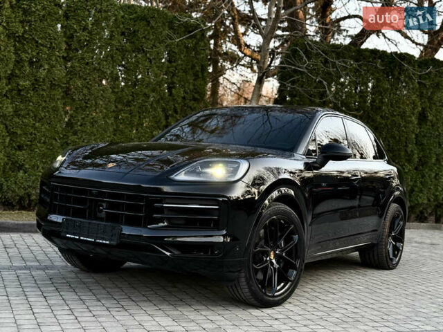 Черный Порше Каен, объемом двигателя 3 л и пробегом 7 тыс. км за 98900 $, фото 1 на Automoto.ua