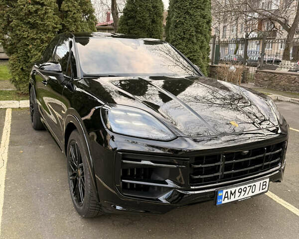 Чорний Порше Cayenne, об'ємом двигуна 3 л та пробігом 40 тис. км за 126000 $, фото 1 на Automoto.ua