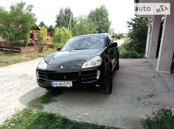 Чорний Порше Cayenne, об'ємом двигуна 0 л та пробігом 108 тис. км за 19900 $, фото 1 на Automoto.ua