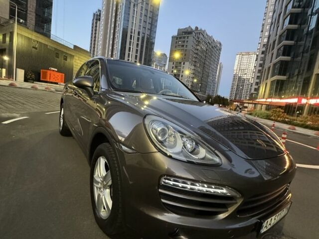 Порше Cayenne 2013 у Києві на Automoto.ua Коричневий Порше Cayenne, об'ємом двигуна 3.6 л та пробігом 130 тис. км за 21000 $, фото 1 на Automoto.ua