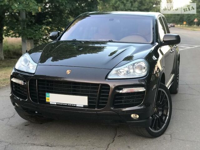 Коричневий Порше Cayenne, об'ємом двигуна 4.8 л та пробігом 127 тис. км за 20000 $, фото 1 на Automoto.ua