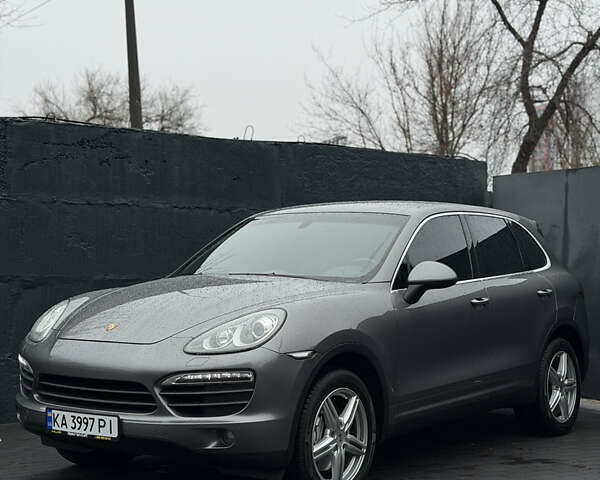 Коричневый Порше Каен, объемом двигателя 4.81 л и пробегом 200 тыс. км за 16999 $, фото 1 на Automoto.ua