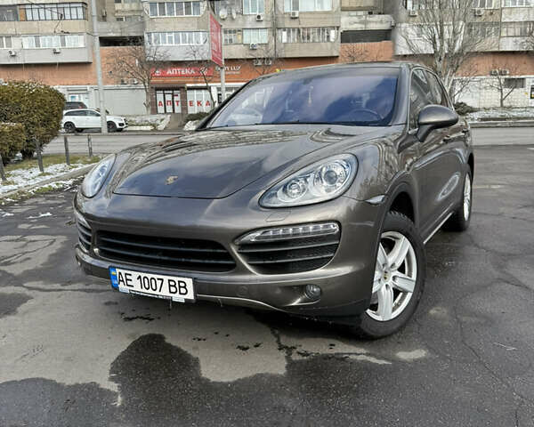 Коричневый Порше Каен, объемом двигателя 4.8 л и пробегом 110 тыс. км за 23333 $, фото 1 на Automoto.ua