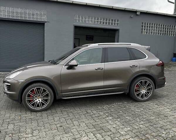 Коричневий Порше Cayenne, об'ємом двигуна 4.8 л та пробігом 134 тис. км за 19990 $, фото 1 на Automoto.ua