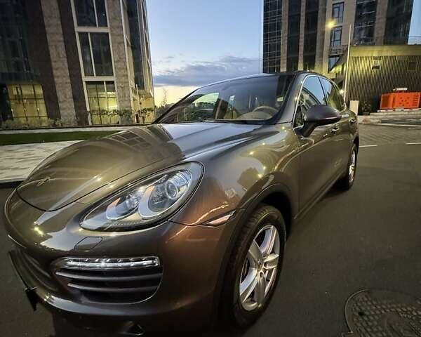 Коричневый Порше Каен, объемом двигателя 3.6 л и пробегом 130 тыс. км за 21000 $, фото 1 на Automoto.ua