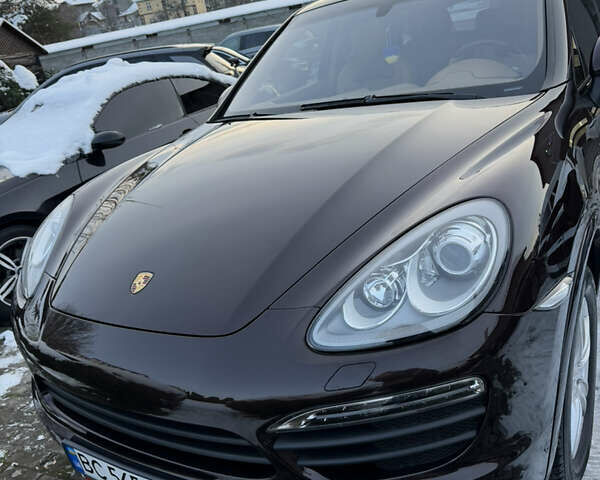 Коричневий Порше Cayenne, об'ємом двигуна 4.81 л та пробігом 170 тис. км за 21000 $, фото 1 на Automoto.ua