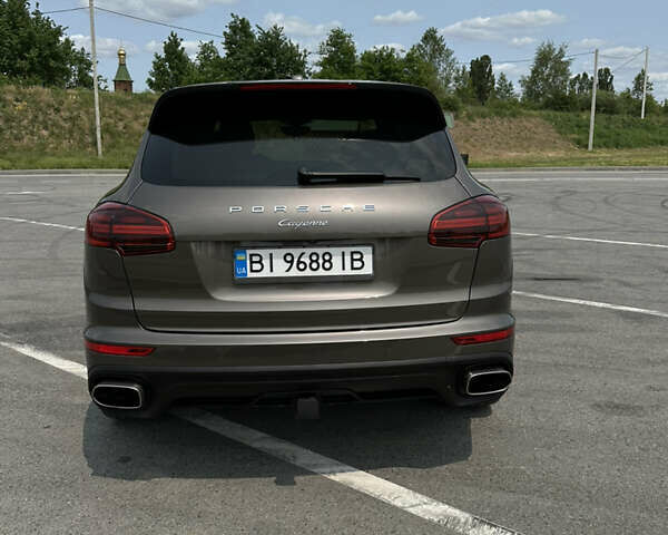 Коричневый Порше Каен, объемом двигателя 2.97 л и пробегом 130 тыс. км за 45000 $, фото 1 на Automoto.ua