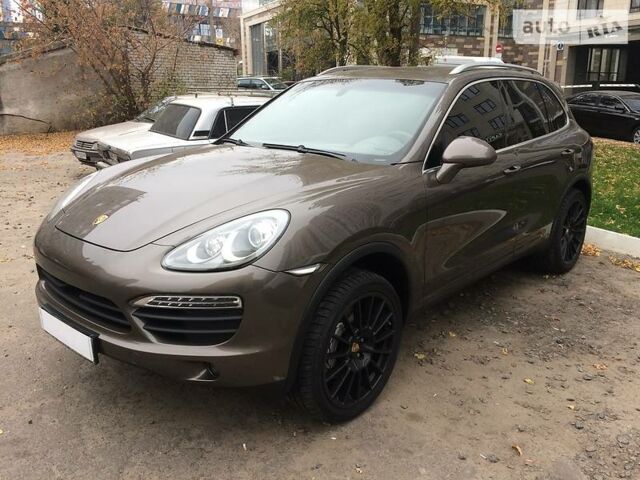 Коричневий Порше Cayenne, об'ємом двигуна 4.9 л та пробігом 74 тис. км за 35500 $, фото 1 на Automoto.ua