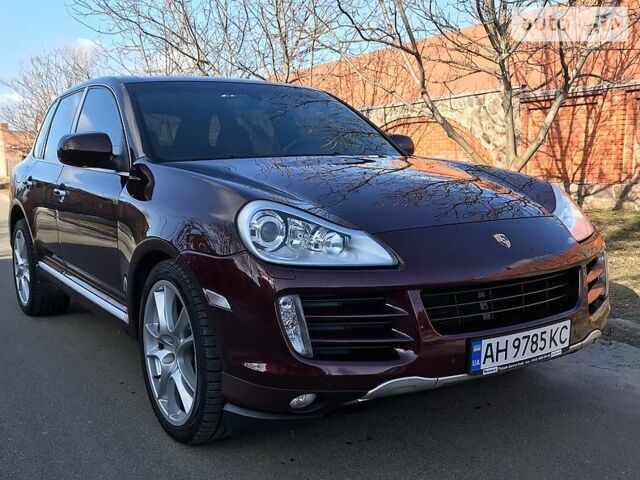 Червоний Порше Cayenne, об'ємом двигуна 4.8 л та пробігом 203 тис. км за 18900 $, фото 1 на Automoto.ua