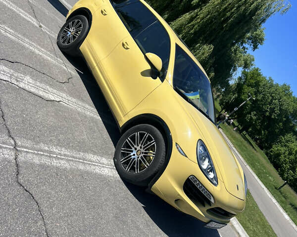 Жовтий Порше Cayenne, об'ємом двигуна 3 л та пробігом 220 тис. км за 16000 $, фото 1 на Automoto.ua