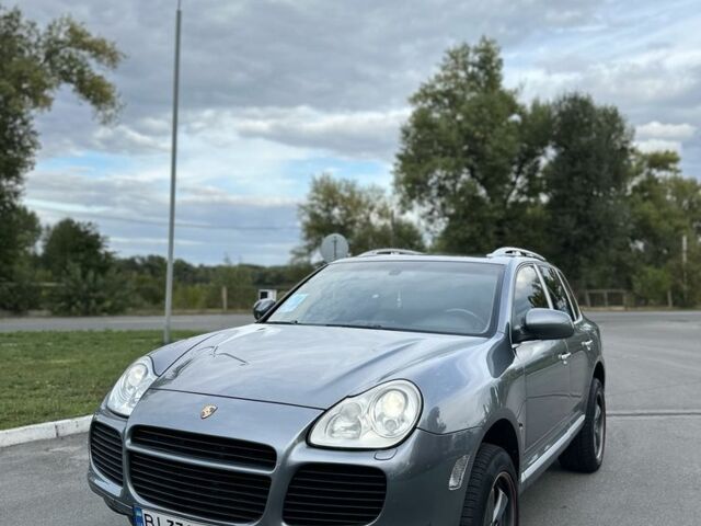 Сірий Порше Cayenne, об'ємом двигуна 4.5 л та пробігом 270 тис. км за 6023 $, фото 1 на Automoto.ua