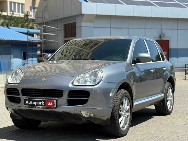 Серый Порше Каен, объемом двигателя 4.5 л и пробегом 209 тыс. км за 5300 $, фото 1 на Automoto.ua