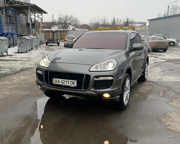 Сірий Порше Cayenne, об'ємом двигуна 4.8 л та пробігом 134 тис. км за 11999 $, фото 1 на Automoto.ua