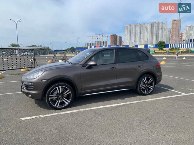 Серый Порше Каен, объемом двигателя 4.8 л и пробегом 255 тыс. км за 15500 $, фото 1 на Automoto.ua