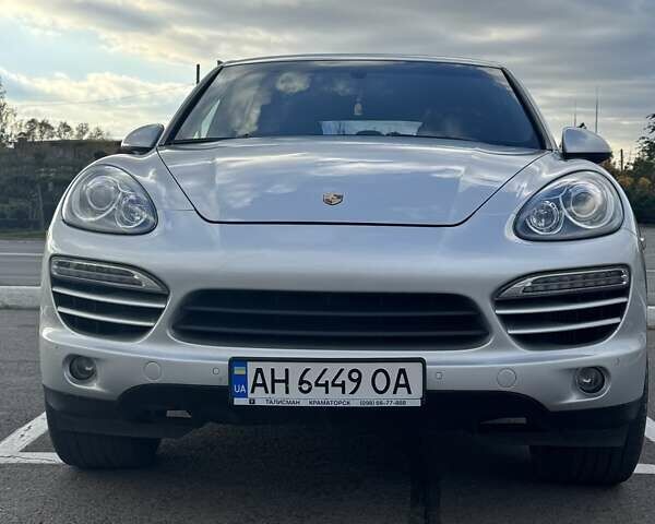 Сірий Порше Cayenne, об'ємом двигуна 2.97 л та пробігом 182 тис. км за 26000 $, фото 1 на Automoto.ua