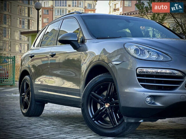 Сірий Порше Cayenne, об'ємом двигуна 3 л та пробігом 230 тис. км за 27777 $, фото 1 на Automoto.ua