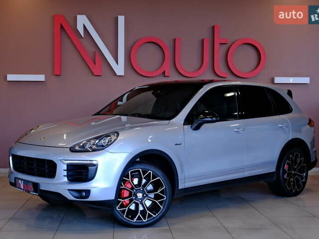 Сірий Порше Cayenne, об'ємом двигуна 3 л та пробігом 195 тис. км за 29900 $, фото 1 на Automoto.ua