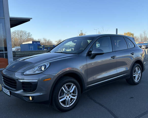 Серый Порше Каен, объемом двигателя 3.6 л и пробегом 171 тыс. км за 27000 $, фото 1 на Automoto.ua