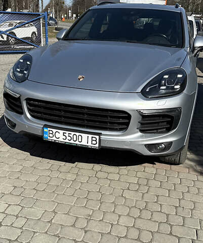 Сірий Порше Cayenne, об'ємом двигуна 3.6 л та пробігом 135 тис. км за 27850 $, фото 1 на Automoto.ua