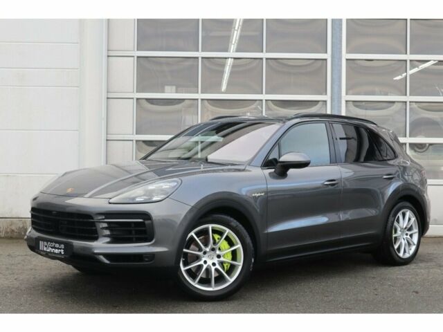 Сірий Порше Cayenne, об'ємом двигуна 3 л та пробігом 25 тис. км за 130000 $, фото 1 на Automoto.ua