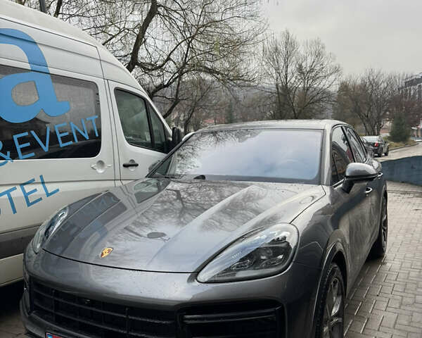 Серый Порше Каен, объемом двигателя 4 л и пробегом 74 тыс. км за 69900 $, фото 1 на Automoto.ua