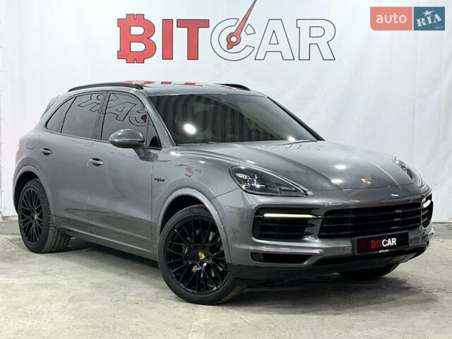 Сірий Порше Cayenne, об'ємом двигуна 3 л та пробігом 46 тис. км за 61800 $, фото 1 на Automoto.ua
