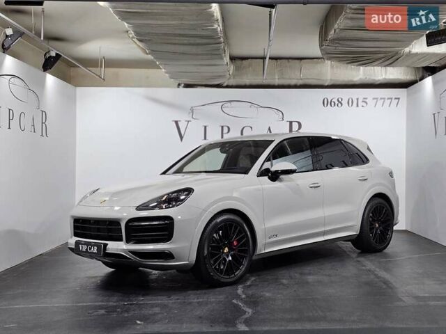 Сірий Порше Cayenne, об'ємом двигуна 4 л та пробігом 28 тис. км за 125000 $, фото 1 на Automoto.ua