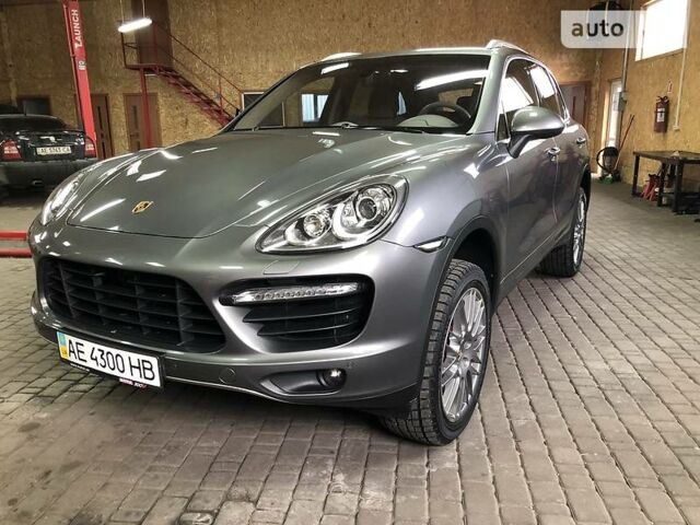 Сірий Порше Cayenne, об'ємом двигуна 4.8 л та пробігом 70 тис. км за 43500 $, фото 1 на Automoto.ua