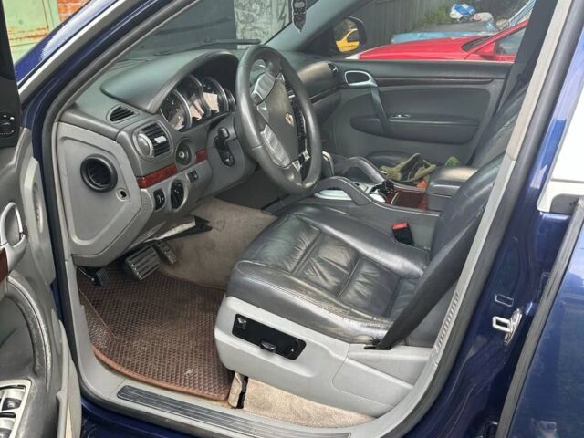 Синий Порше Каен, объемом двигателя 4.51 л и пробегом 0 тыс. км за 5500 $, фото 1 на Automoto.ua