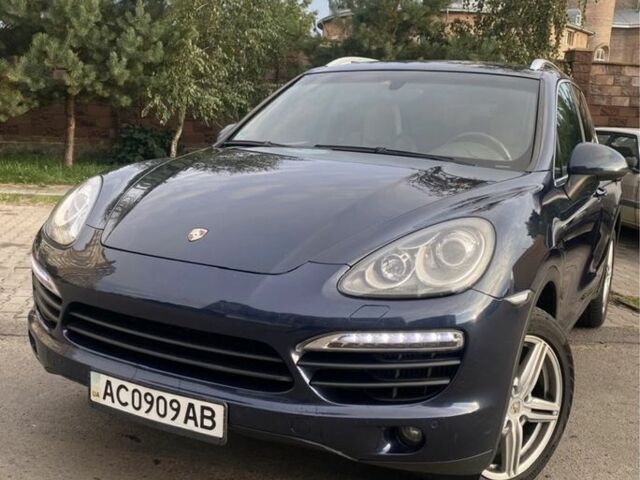 Синий Порше Каен, объемом двигателя 3 л и пробегом 300 тыс. км за 19945 $, фото 1 на Automoto.ua